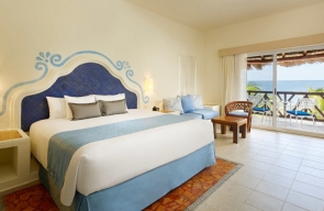 desire pearl resort master suite